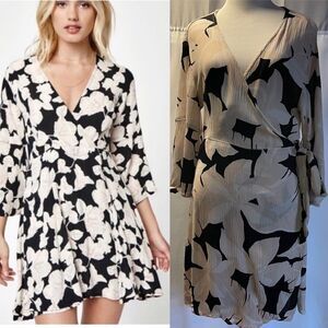 Billabong Floral bell sleeve wrap dress